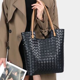 OEM/ODM Custom wholesale ladies high quality handbags large capacity Genuine Leather woven tote women bag 2024