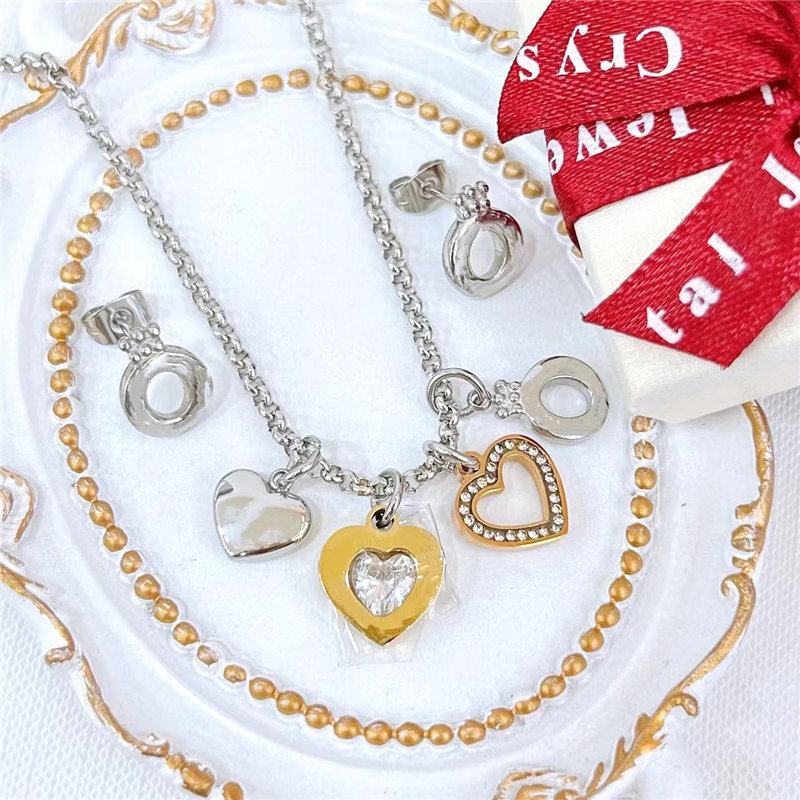 Charm stainless steel set three color love Crown earrings necklace set lady gift