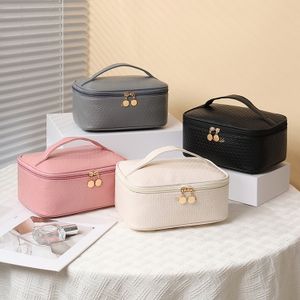 Custom logo fashion tan vegan leather cosmetic bag wholesale mens pu leather travel cosmetics bag