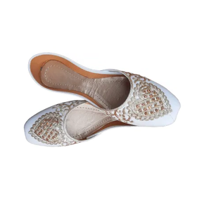 Lightweight Custom Women's Khussa Jutti Stylish Slipper with Stylish New Look Fashionable Khussa Featuring EVA Insole