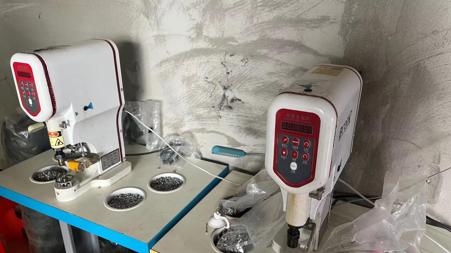 Handan Lingsheng Hairdressing Products Co., Ltd. factory image 4