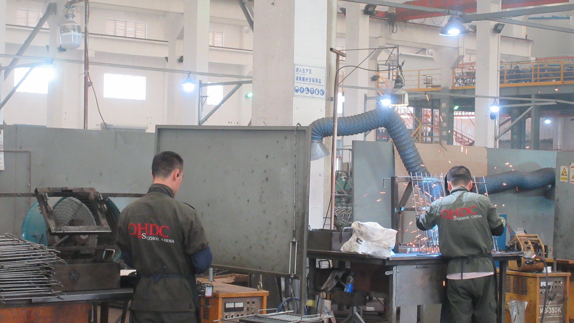 Suzhou QHDC Metal Product Co., Ltd. Warehouse Trolleys