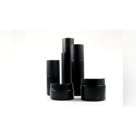 Wholesale Hight Quality Black Cosmetic Spray Bottles Face Cream Jars Cosmetic Glass Bottle Set