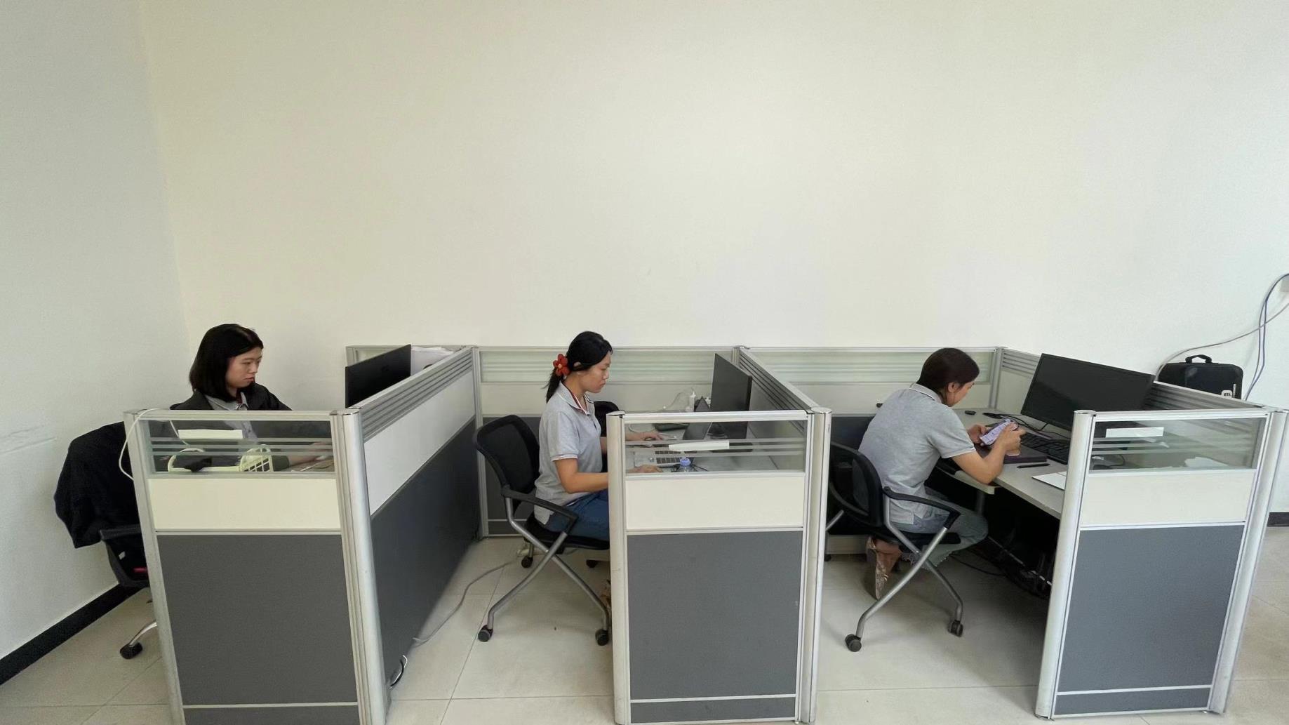 Foshan Foxin Vacuum Technology Co., Ltd. Magnetron Sputtering Coating Machine