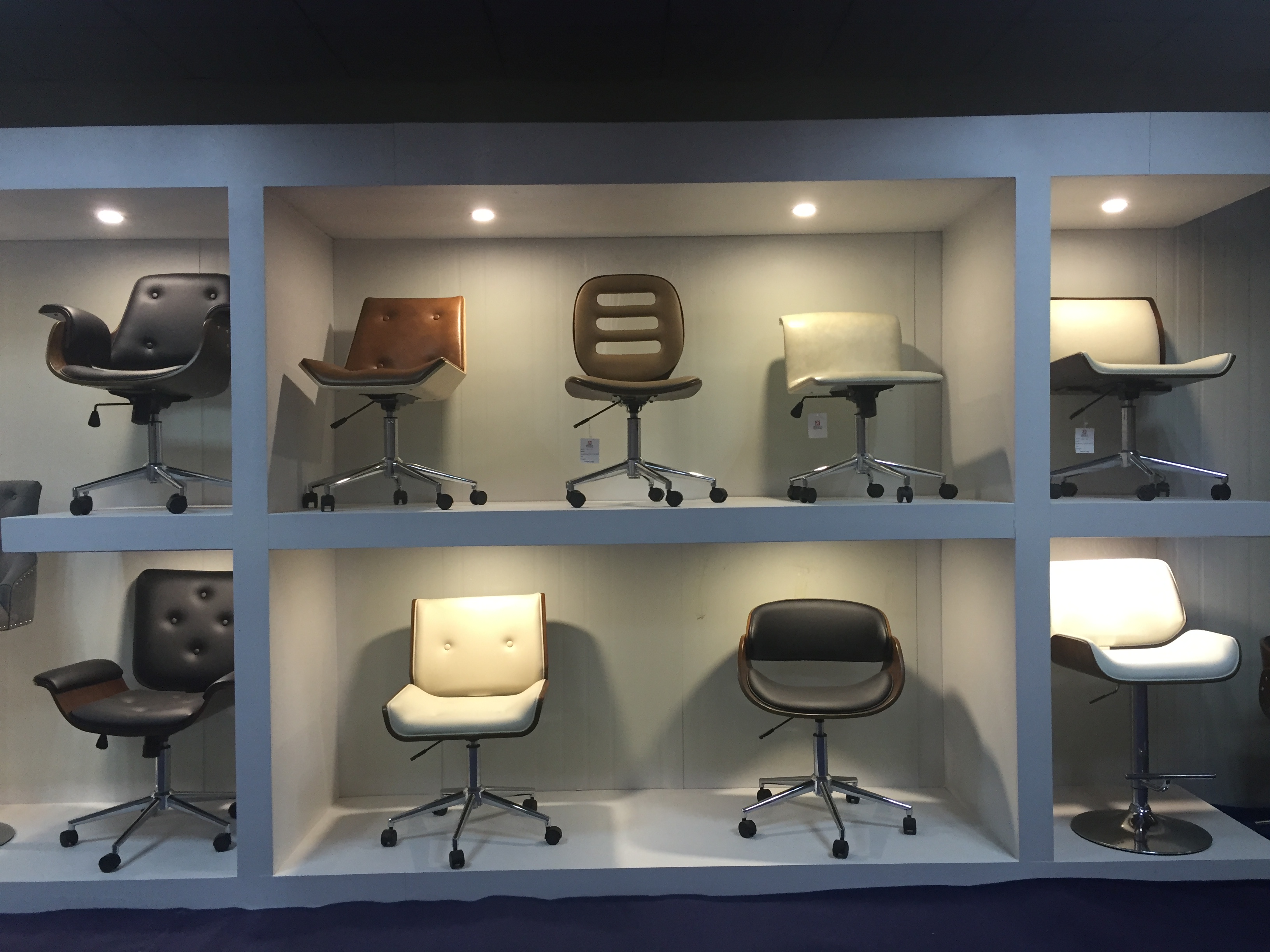 Hangzhou O-Yi Trading Co., Ltd. Smart LED Mirrors