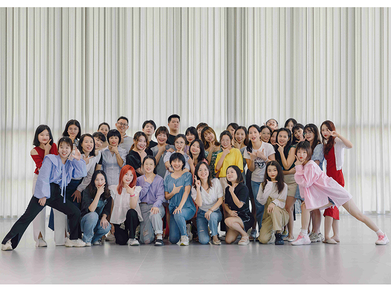 Guangzhou Carly Ccino Trendy Fashion Co., Ltd. women's blouses