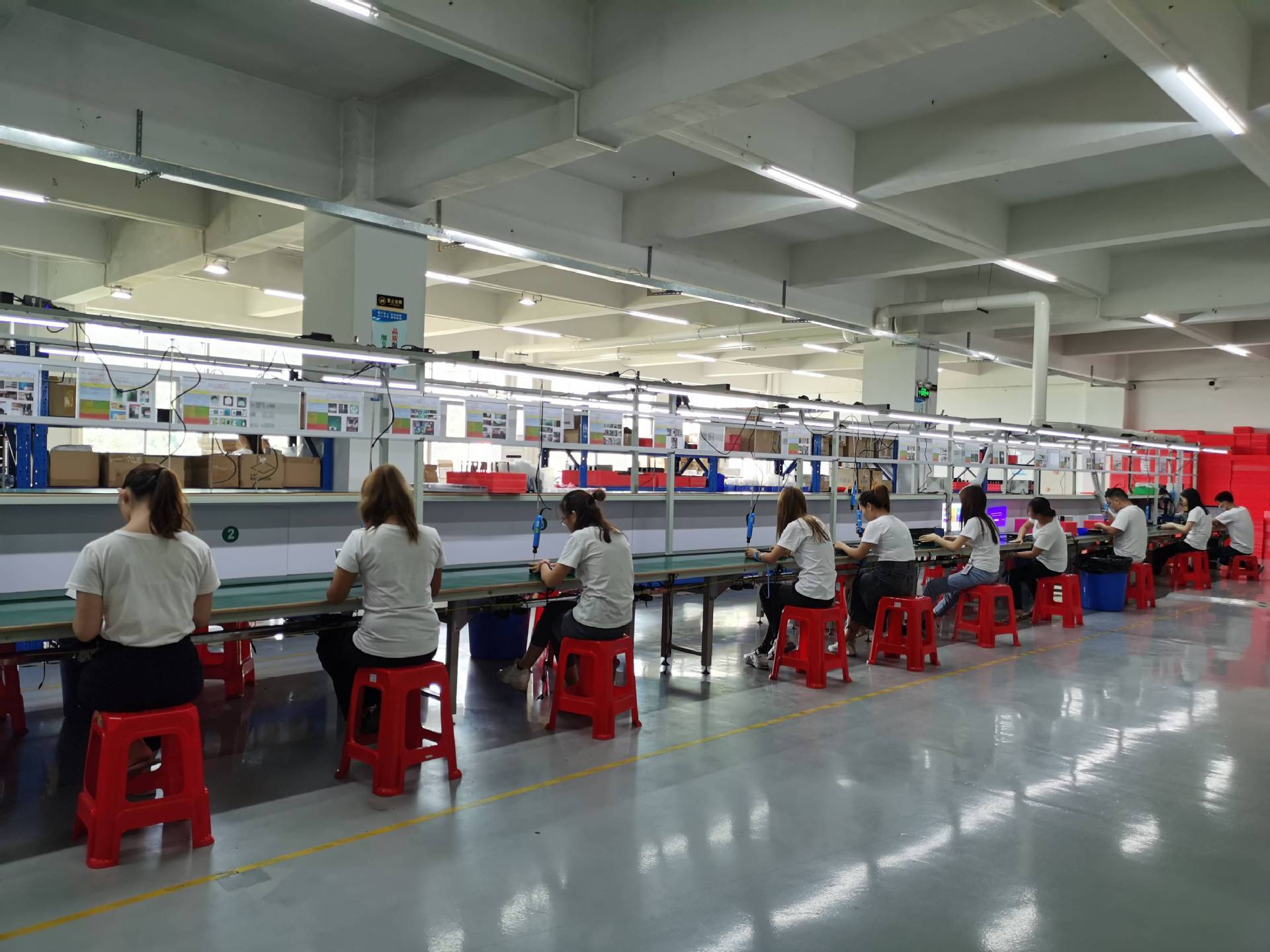 Sichuan Musu Electronic Technology Co., Ltd. projector