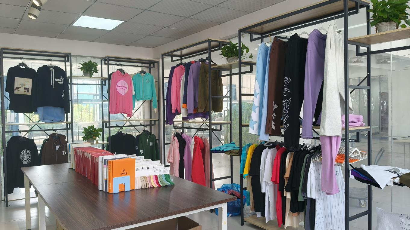 Jiangxi Zhisheng Clothing Co., Ltd. Zipper Shirt