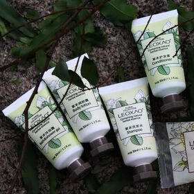 Wholesale Hotel Bathroom Amenities One Time Use Toiletries/Disposable Hotel Guestroom Amenity Set Manufacturing
