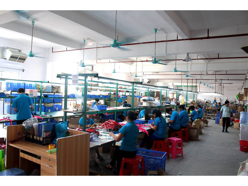 Dongguan Hongyang Youwei Intelligent Co., Ltd. dog leashes