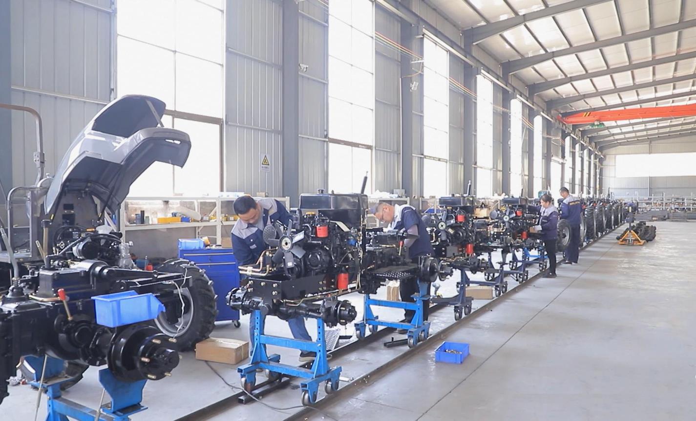Weifang Langpak International Co., Ltd. Four Wheel Tractor
