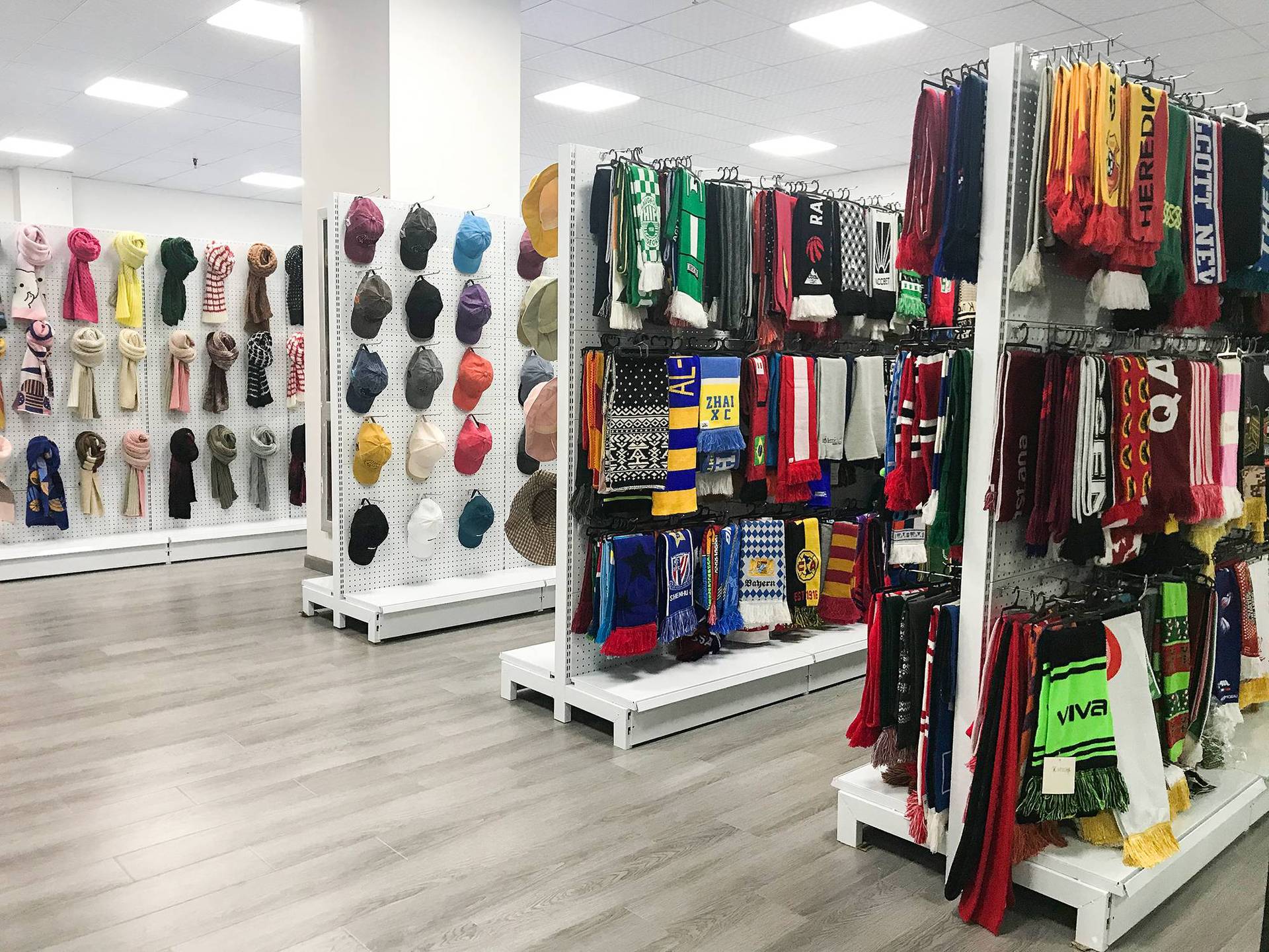 Huaian Vigor Trade Co., Ltd. knitted scarves