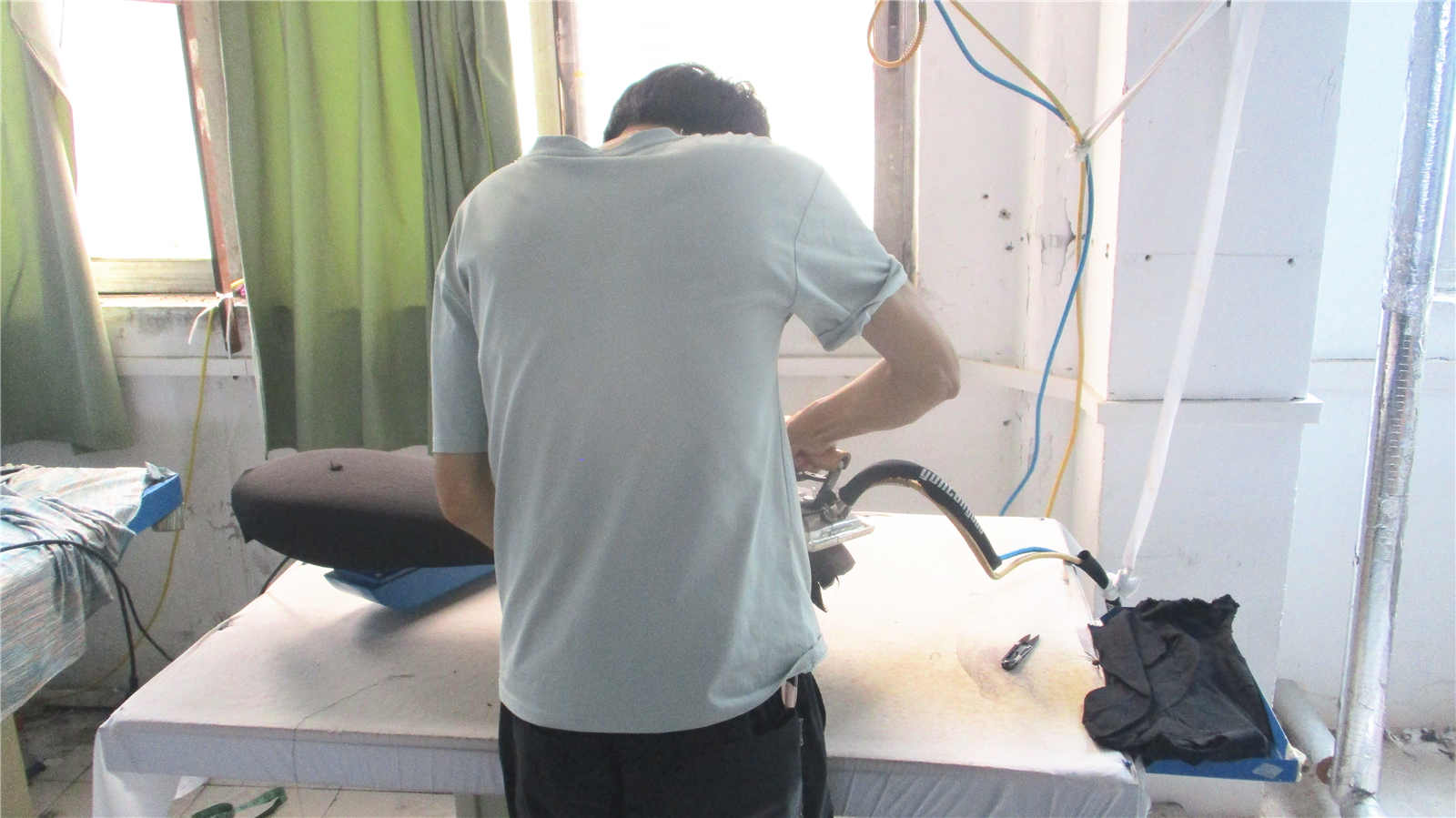 Dongguan Aika Apparel Co., Ltd. Leggings