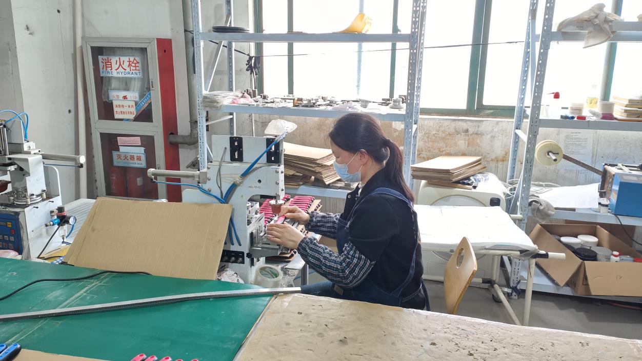 Zhenjiang Haigele Electronic Technology Co., Ltd. WPC Outdoor Decking
