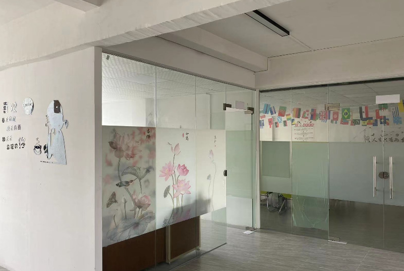 Guangzhou Yuchen International Trade Co., Ltd. Curtain Accessories