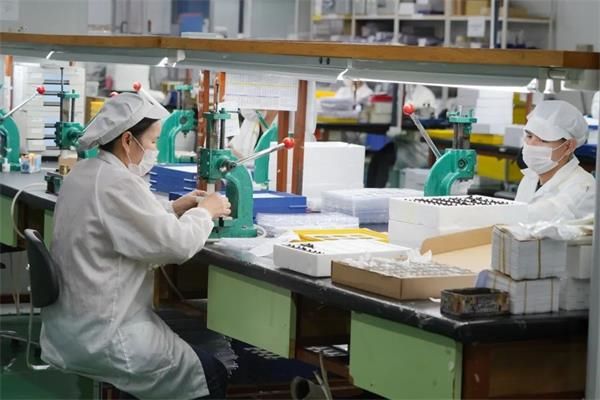 Yiwu Chaochen Import & Export Co., Ltd. Digital Watches