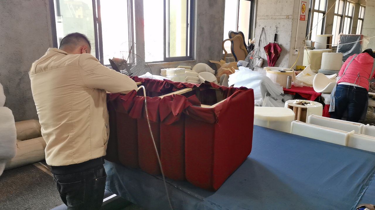Hangzhou Rongxin Beauty Equipment Technology Co., Ltd. Barber Chairs
