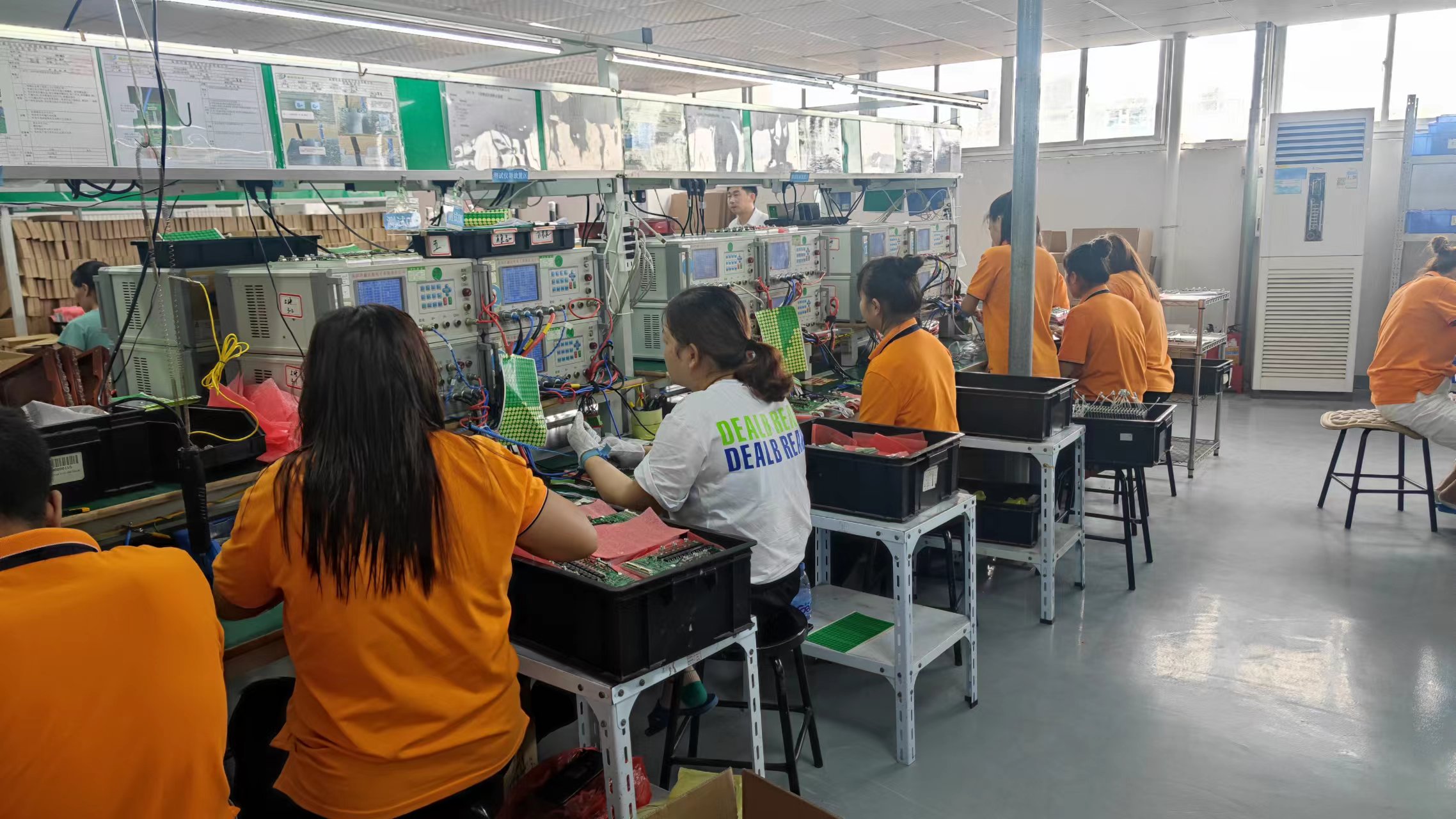 Shenzhen Yiju Technology Co., Ltd. Digital Watches