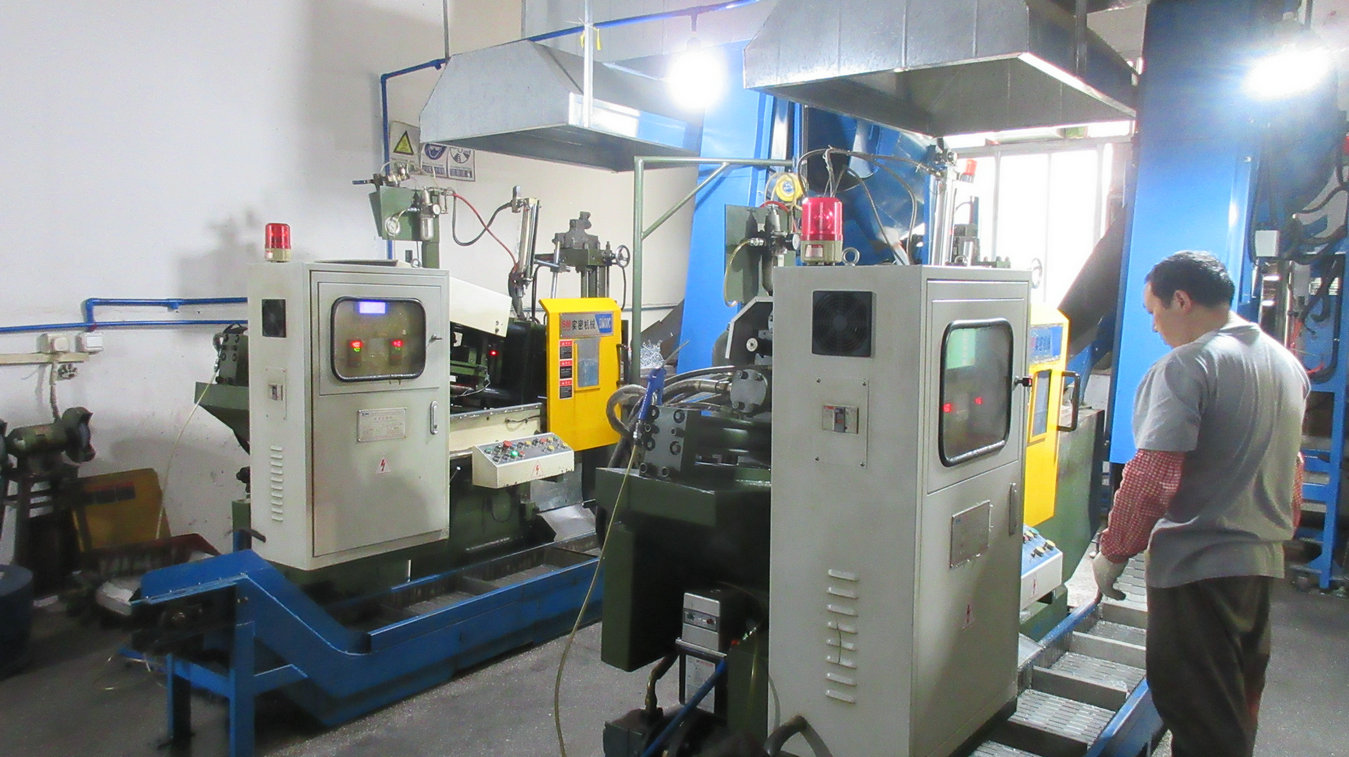 Guangzhou Jiaxin Shoe Material Co., Ltd. Plastic Zippers