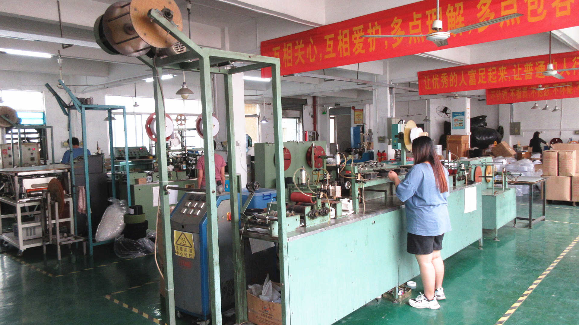 Shenzhen Fucheng Hook & Loop Co., Ltd. factory image 4