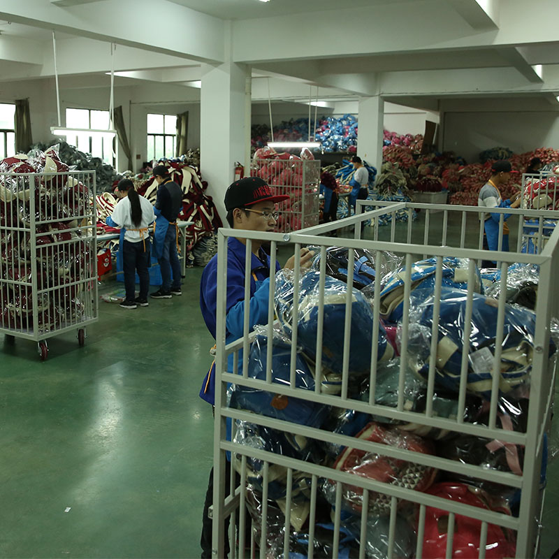 Pujiang County Xinchen Baby Products Co., Ltd. baby carriers