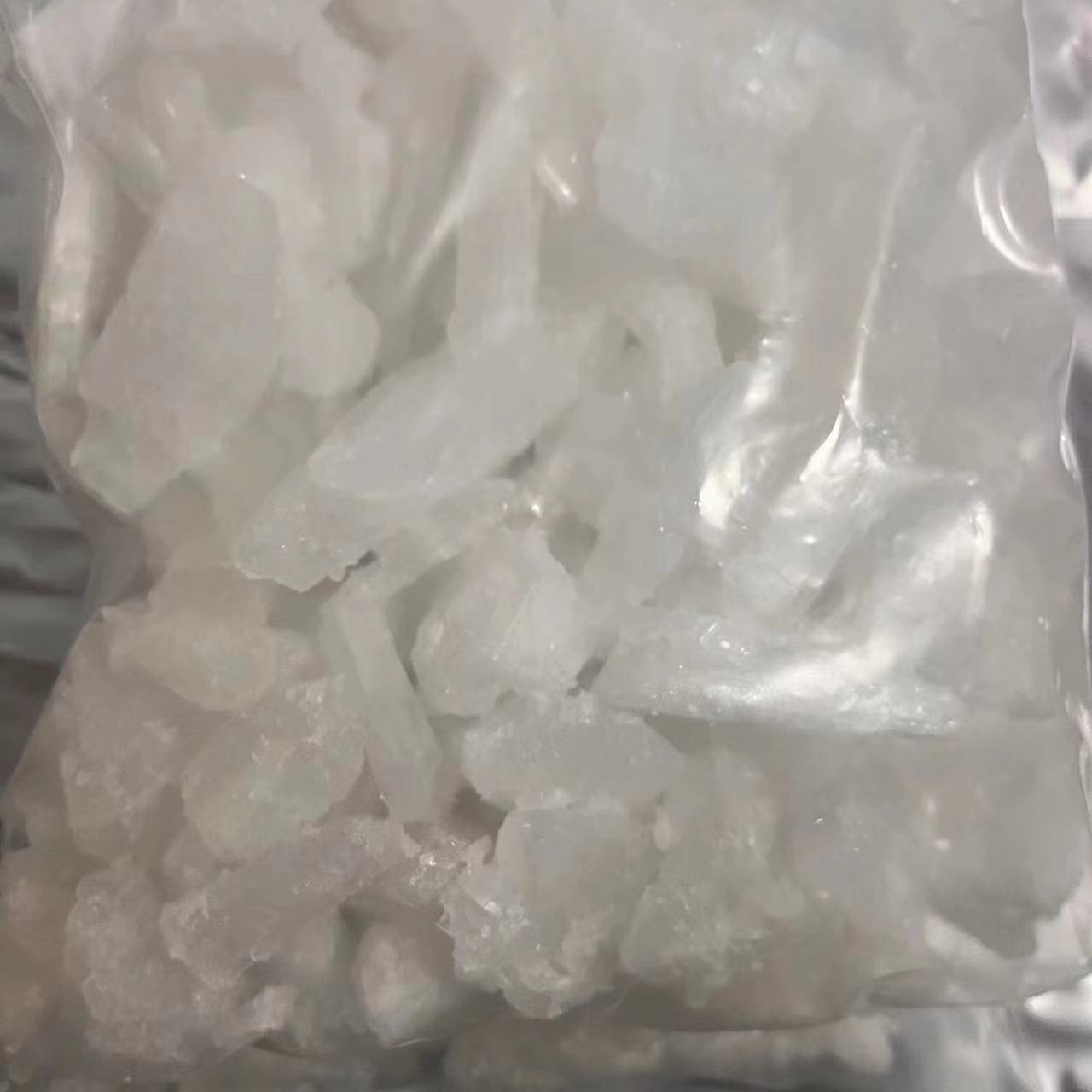 Henan Jinfa Biotechnology Co., Ltd. High-quality pure crystal, a large number of spot C10H20O menthol crystal CAS89-78-1.