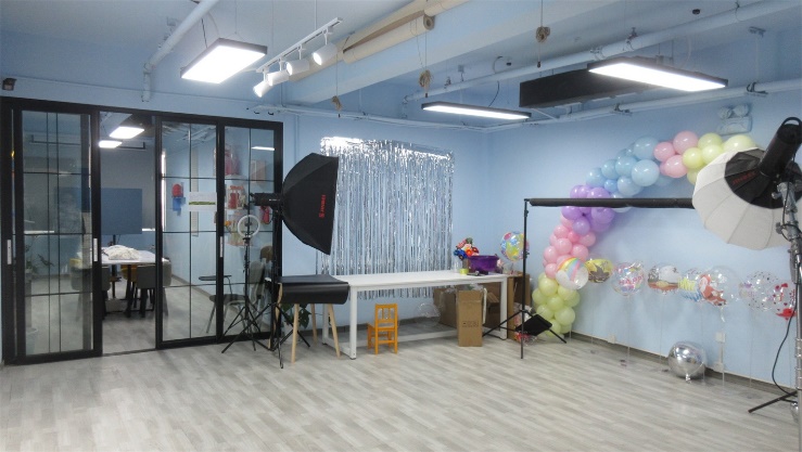 Xiongxian Hong Sheng Tai Paper and Plastic Packaging Crafts Factory factory image 4