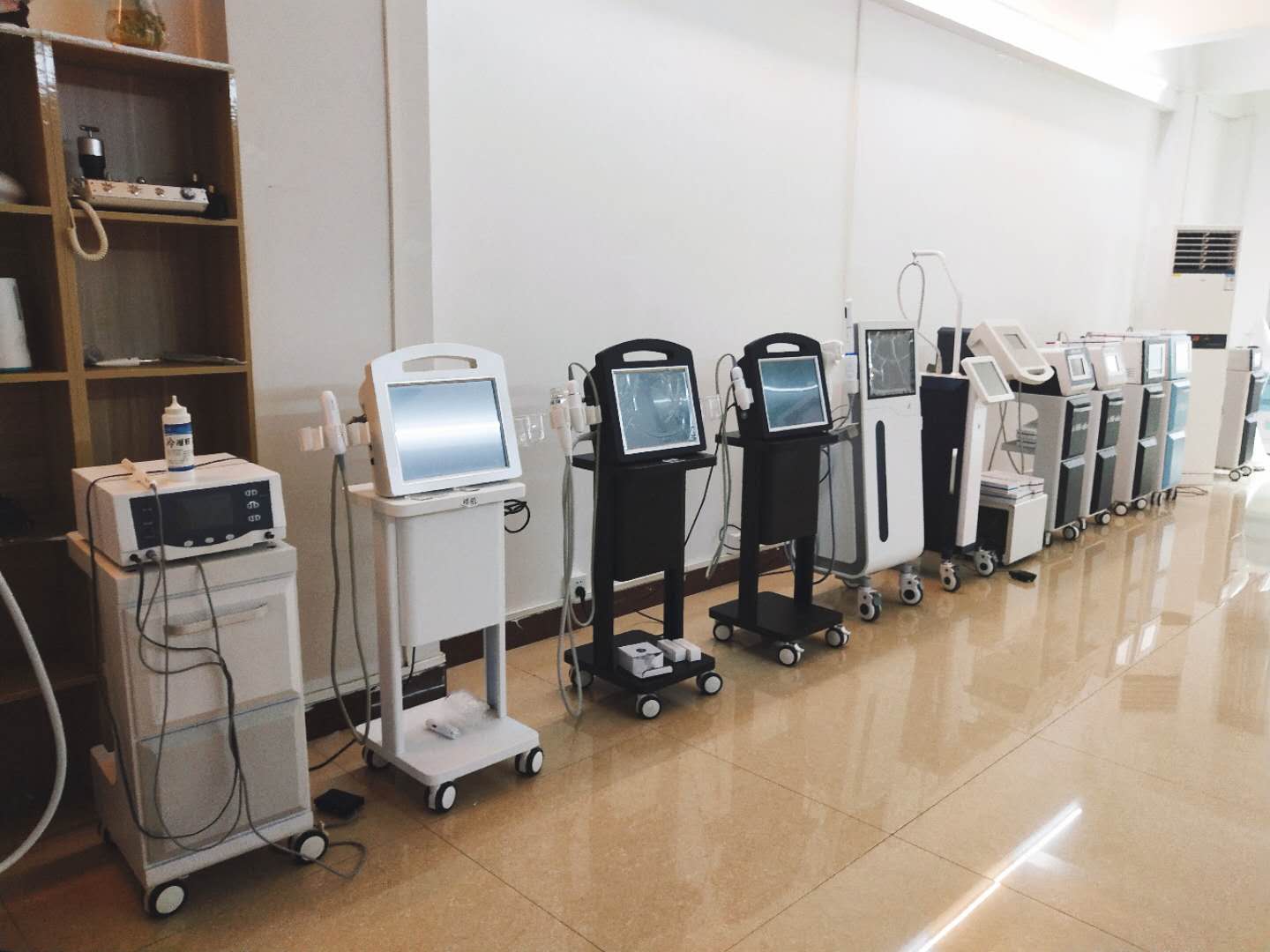 Solana Technology Company LTD Laser hair removal machine