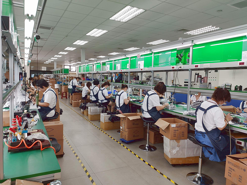 JDI Jing Deng Industrial Co., Ltd. Earphone-microphones