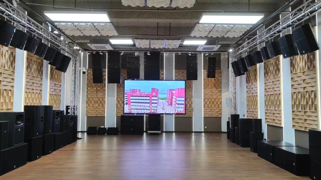 Guangzhou CVR Pro-Audio Co., Ltd. Line Array Speakers
