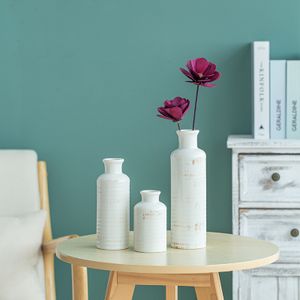 Factory wholesale Creative vintage ceramic vases decorated with dried flowers table decorative vases