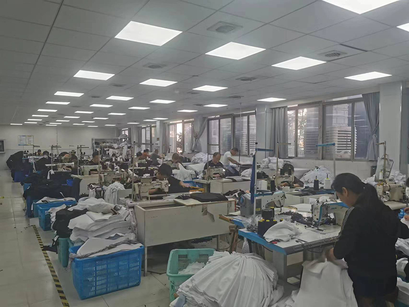 Yiwu Hongshun Clothing Manufacturing Co., Ltd. boys' shirts