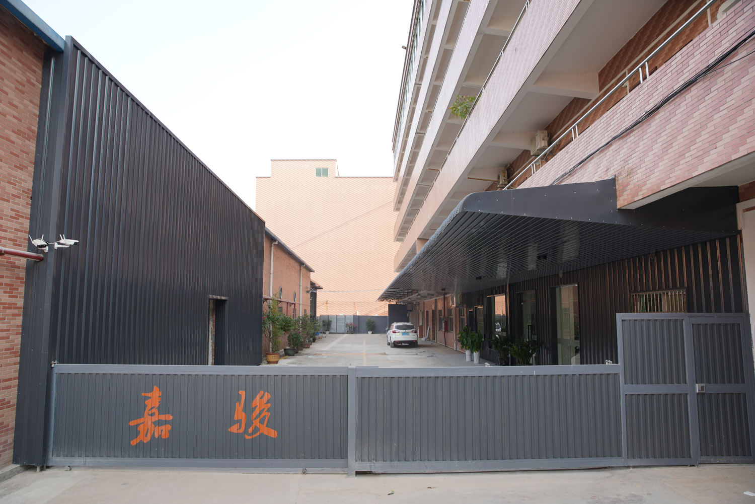 Dongguan Jiajun Auto Accessories Manufacturing Co., Ltd. Exhaust Systems