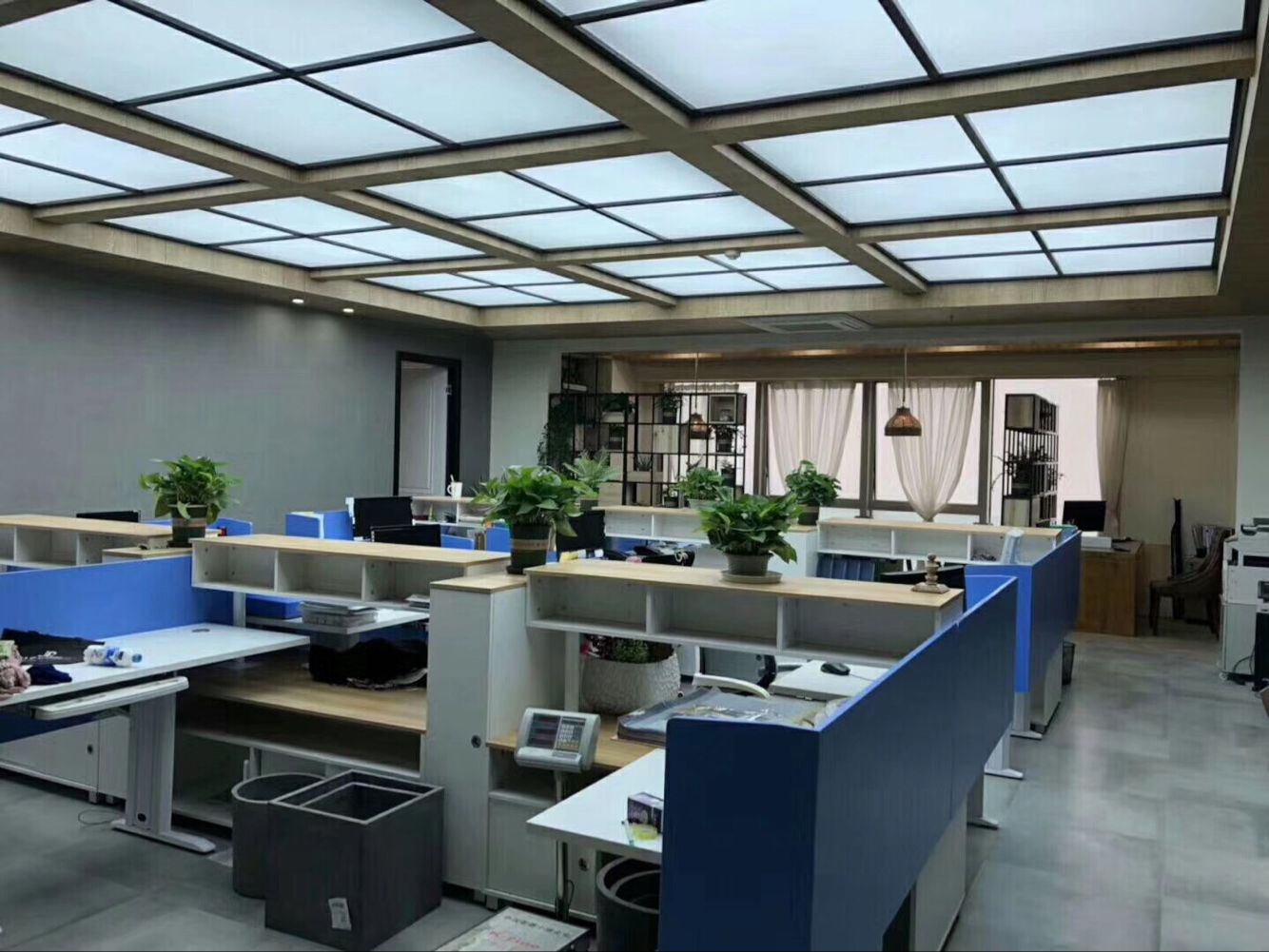 Shaoxing Heyi Textile Co., Ltd. Hijab