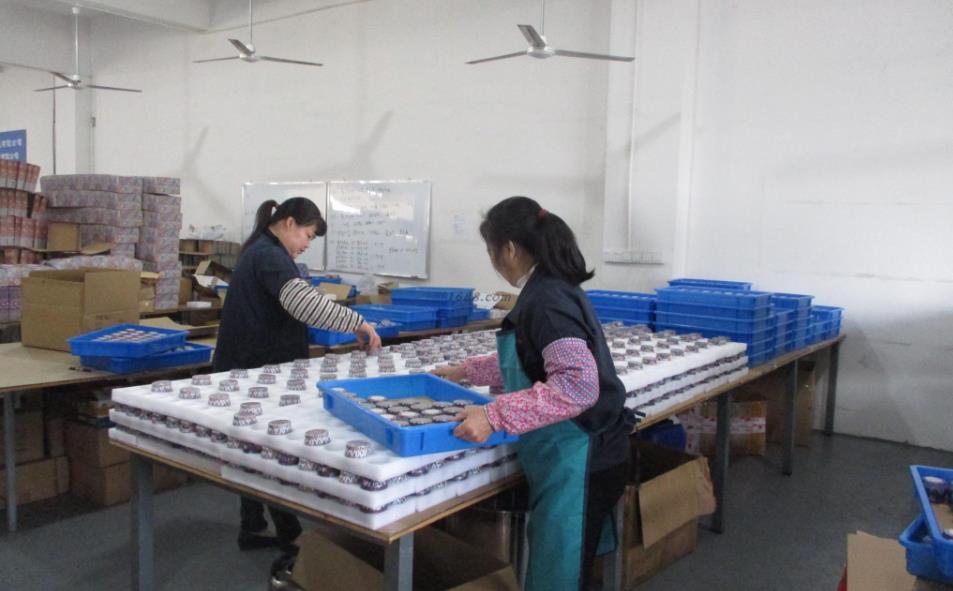 Changchun Ai Kun Medical Equipment Co., Ltd. Soy Wax Candles