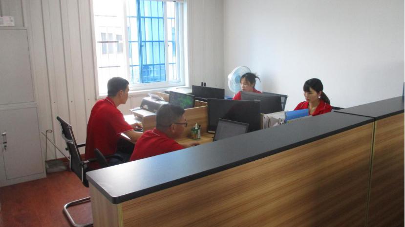 Hunan Jujiacheng Automobile Sales Co., Ltd. Tractor Trucks