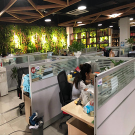 Yiwu Langge Crafts Co., Ltd. jewelry