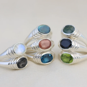 Custom logo natural gemstone ring sterling silver 925 white gold oval cut natural healing crystal moonstone custom signet ring
