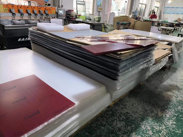 Guangzhou Risheng Craft Products Co., Ltd. Acrylic Display
