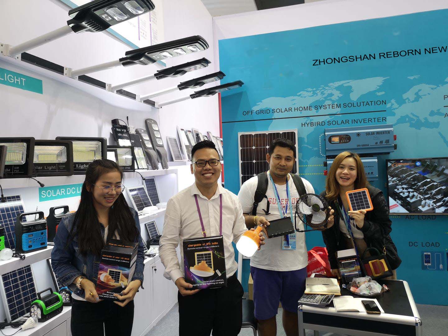 Zhongshan Reborn New Energy Technology Co., Ltd. Solar garden light