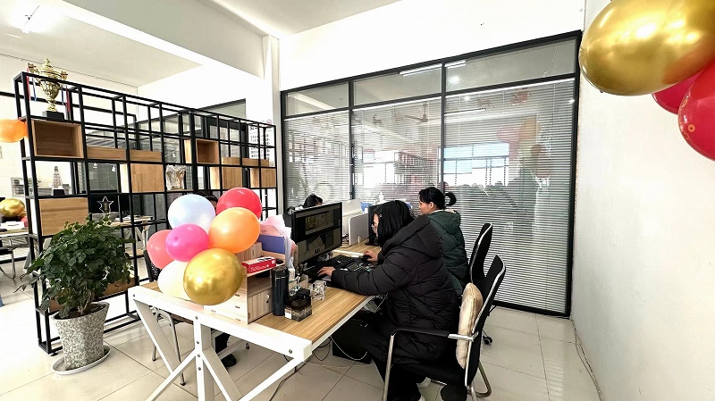 Pujiang Jingni E-Commerce Co., Ltd. Non Hot Fix Rhinestone