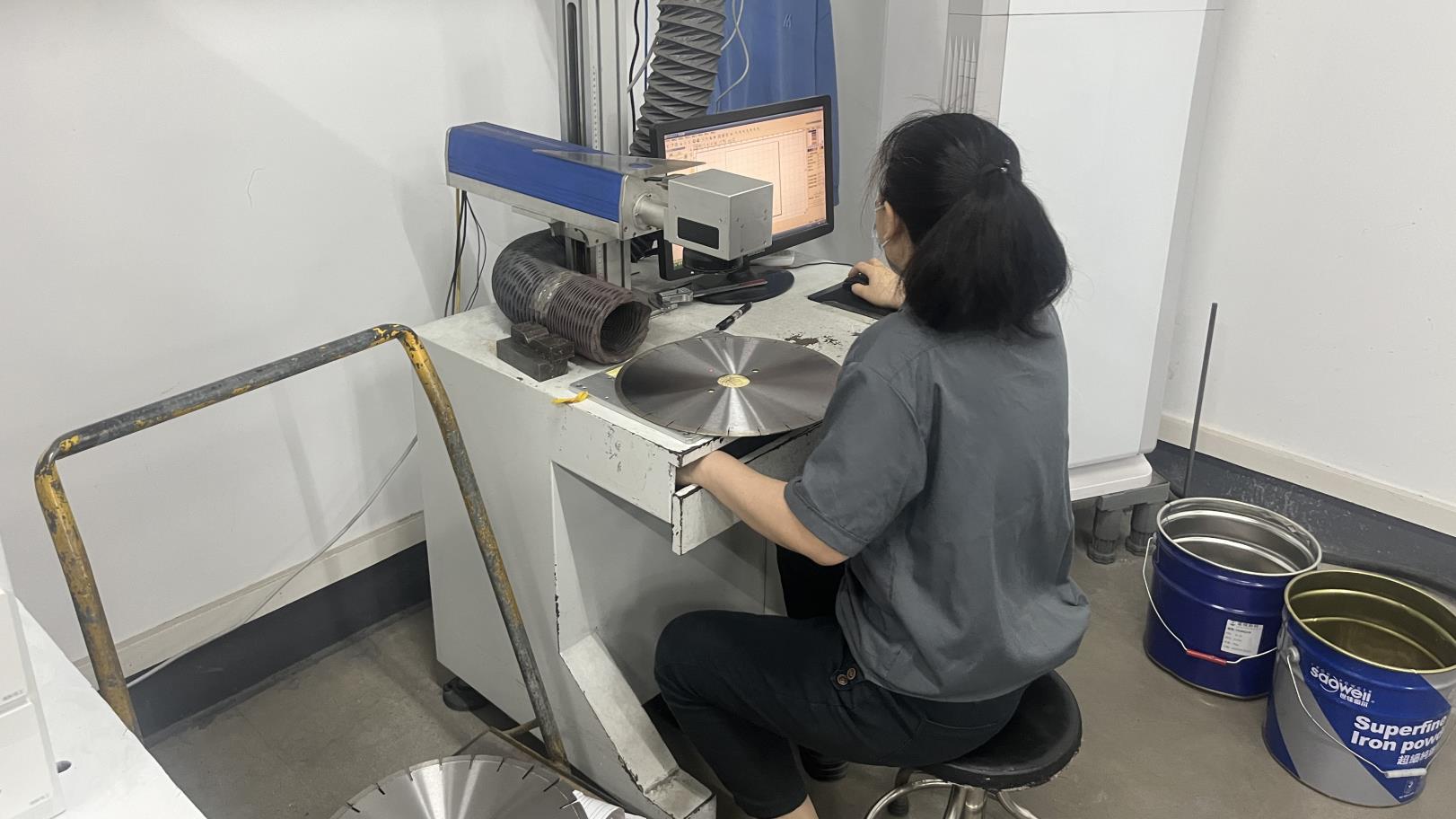 Guangzhou Crystal Technology Co., Ltd. Diamond Grinding Wheels
