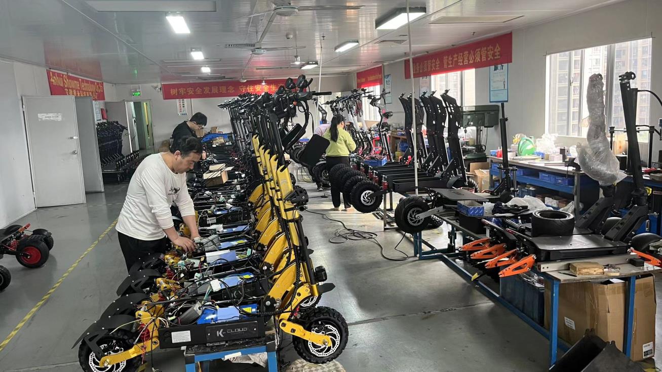 Hebei Heshi Sporting Goods Co., Ltd. Electric Scooter