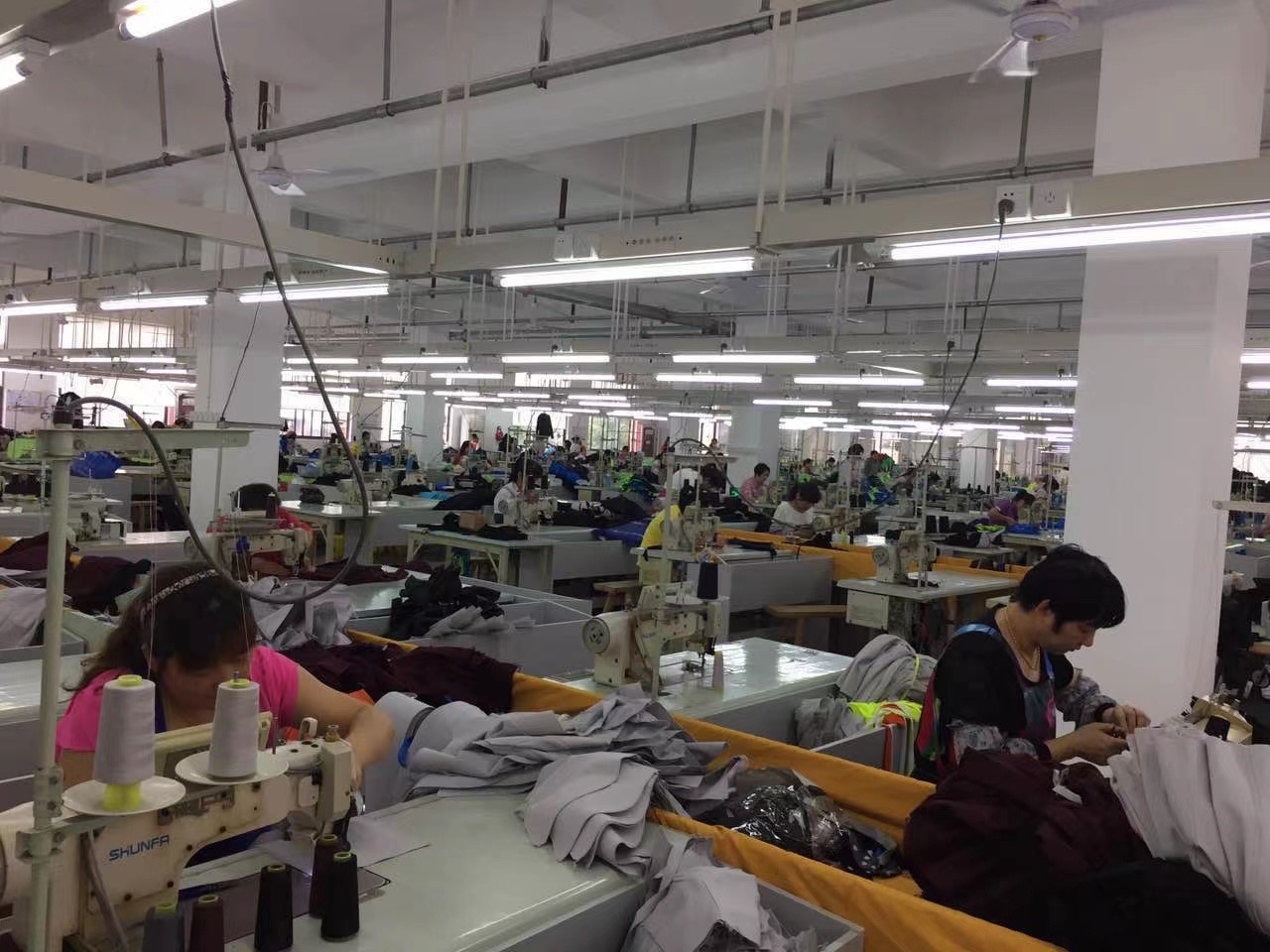 Wenzhou Xinbo Clothing Co., Ltd. Boys' jeans