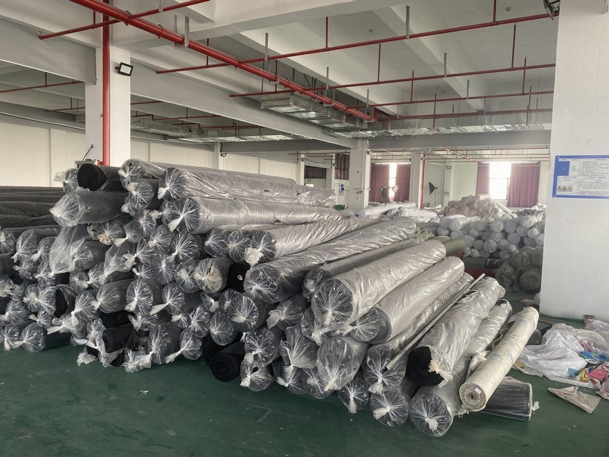 Changxing Mai Ke Tai Si Textile Co., Ltd. Bedspreads