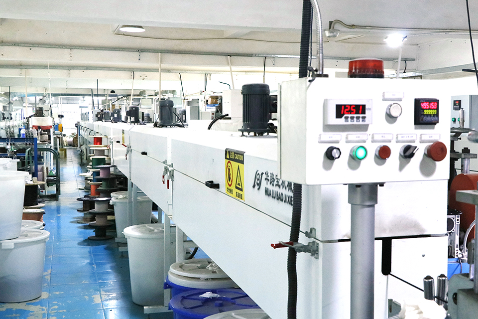 Dongguan Quanyun Electronic Technology Co., Ltd. silicone charging data cable