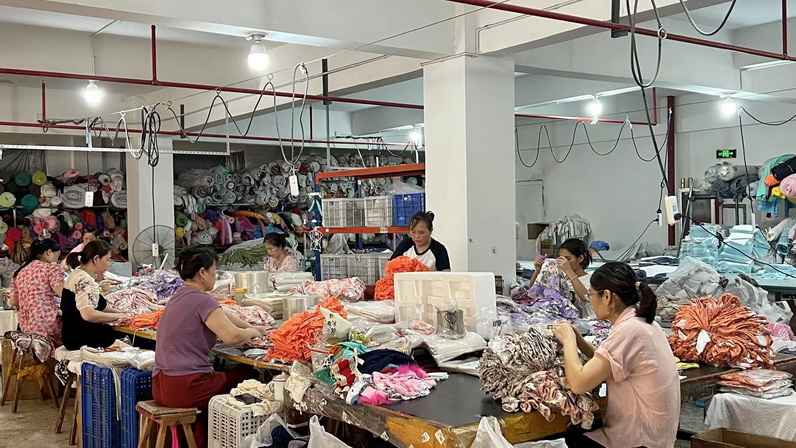 Yiwu Yawoo Clothing Co., Ltd. Children's Clothing