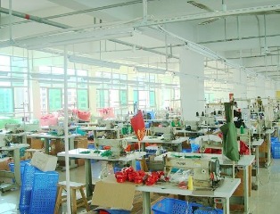 Yiwu Deqi Bag & Case Co., Ltd. Tote Bags