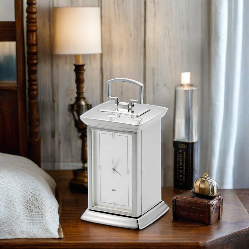 Shenzhen Sailikang Industrial Co., Ltd. Best Quality Carriage Timer Modern Silver Desk Clock Metal Classic Carriage Table Clock Decor with Keepsake Box Home Office