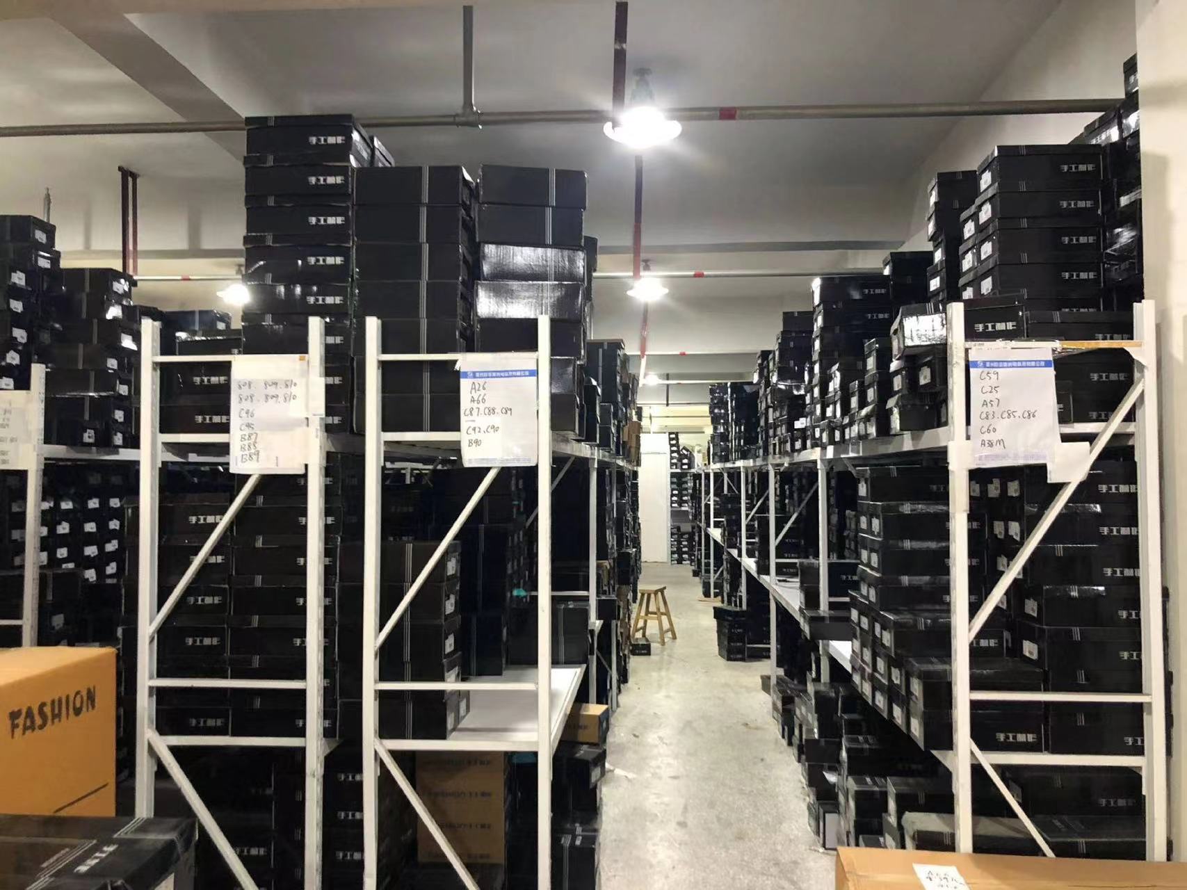 Wenzhou Quicker Trading Co., Ltd. Men Sneaker
